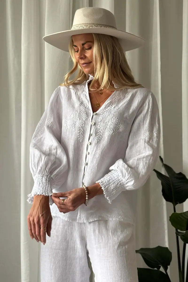 DAMES Classic Beauty & Fashion