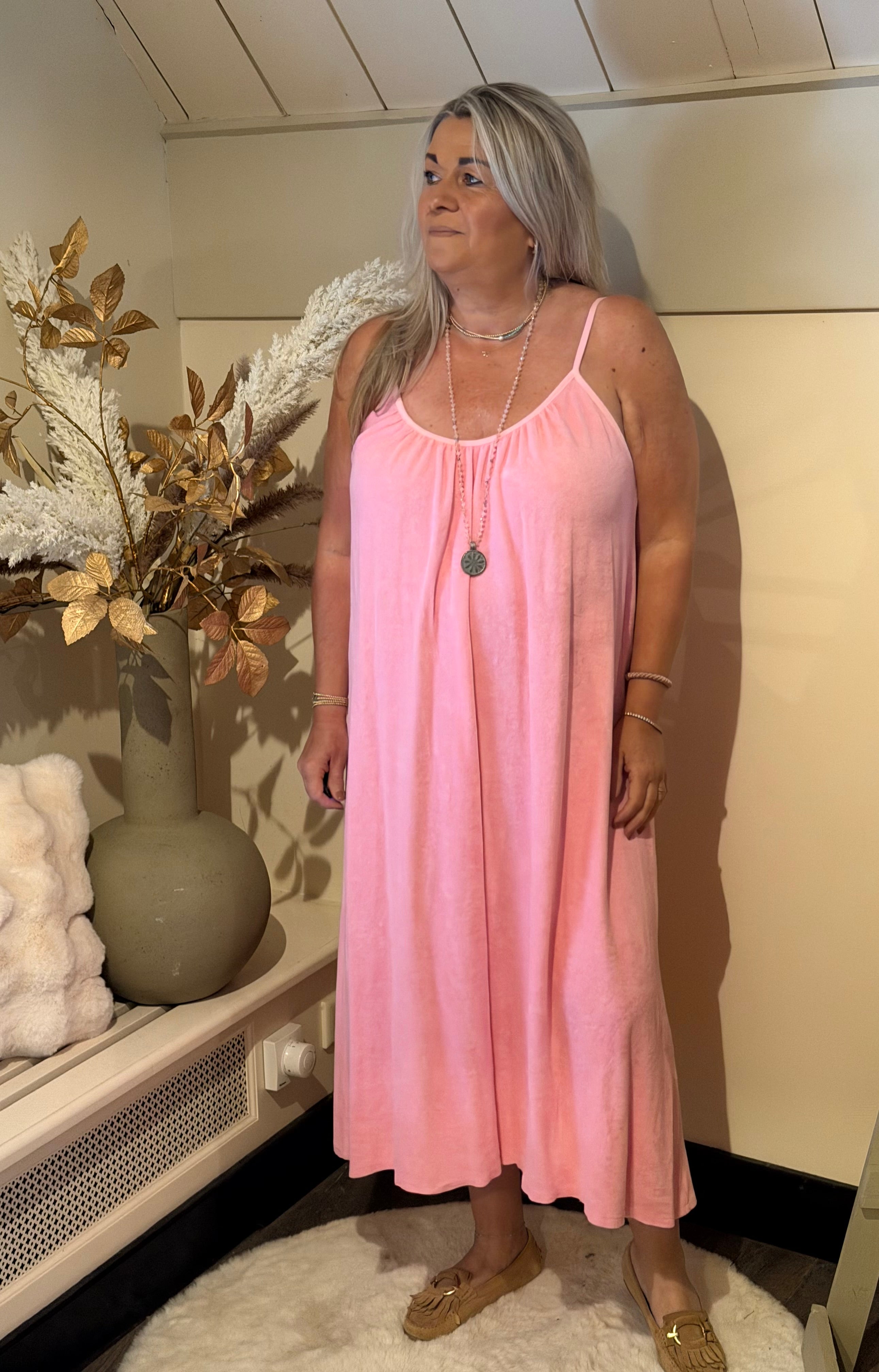 Beachdress model Terry roze