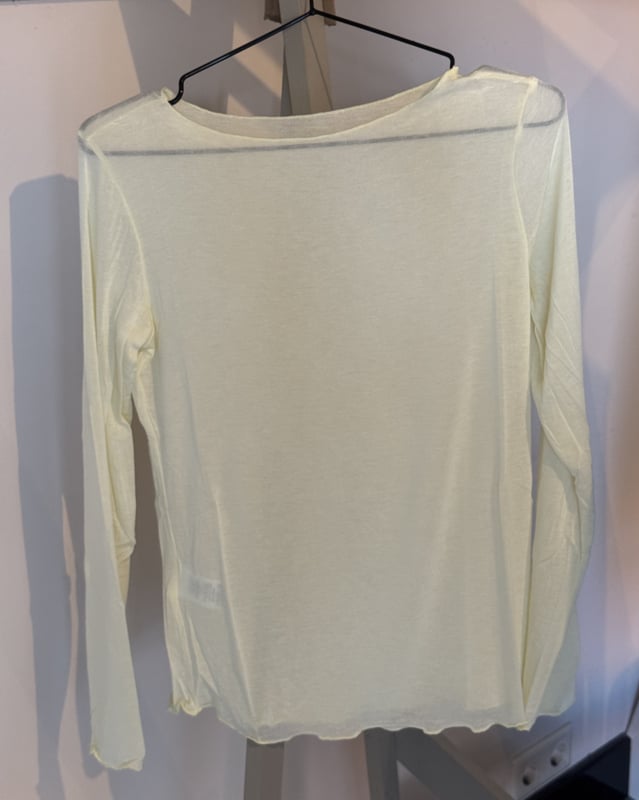 BASIC SOFT CASHMERE TOP BUTTER YELLOW