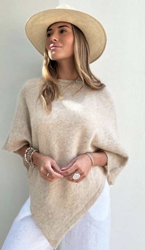BYPIAS , BOHEMIANA  BETTANY PONCHO BEIGE
