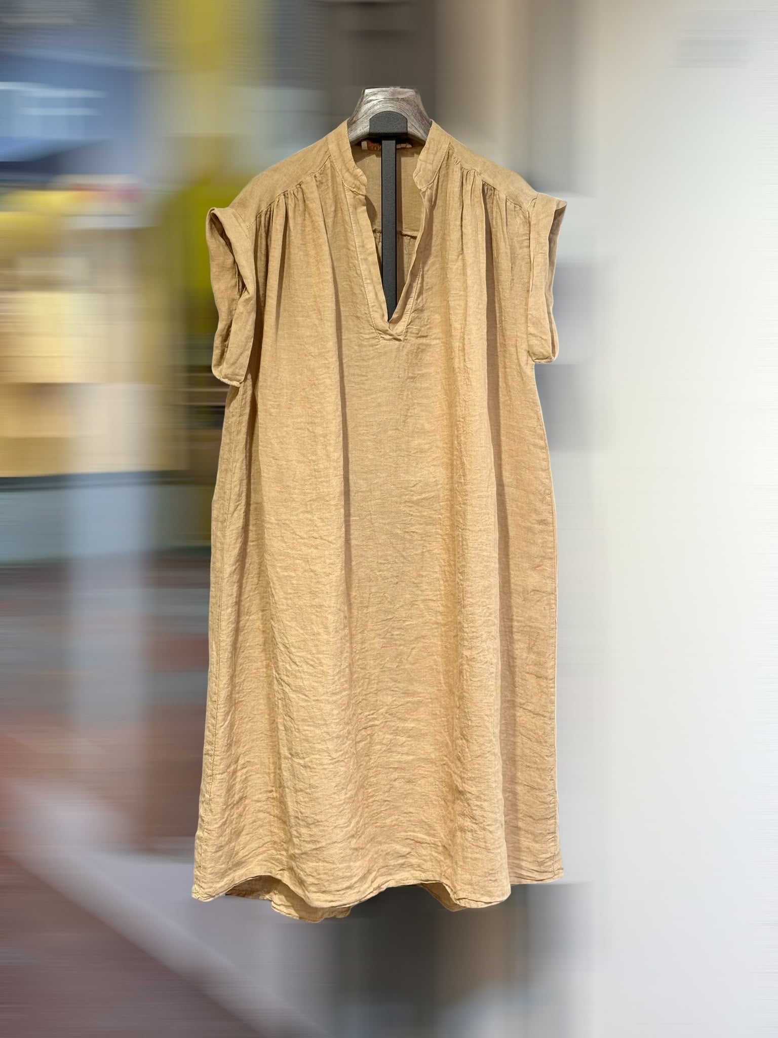 Linnen jurk model pom Camel