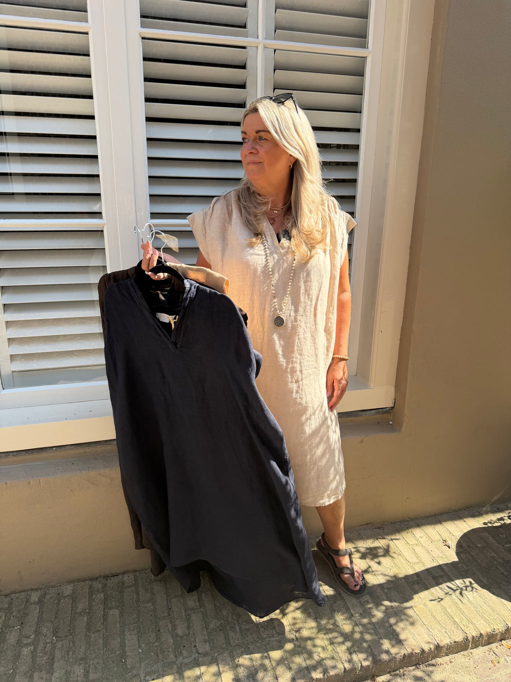 Linnen jurk model pom Beige