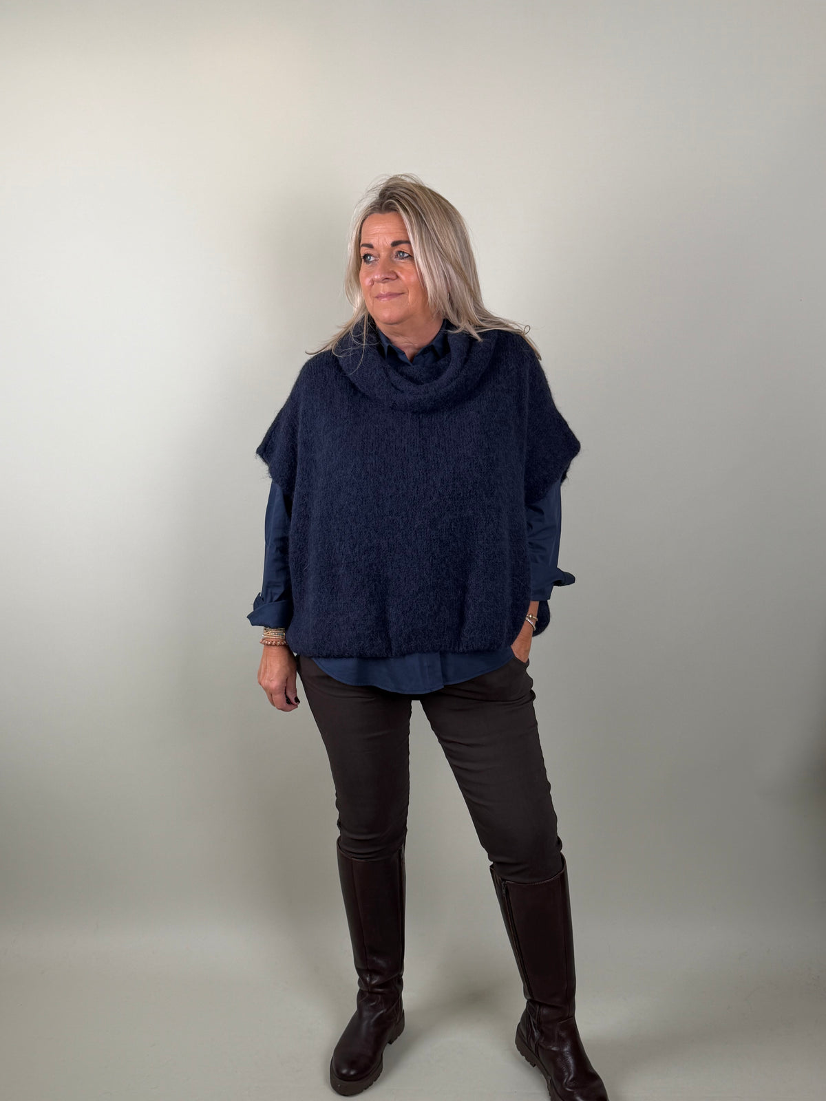 sleeveless trui model pina Navy