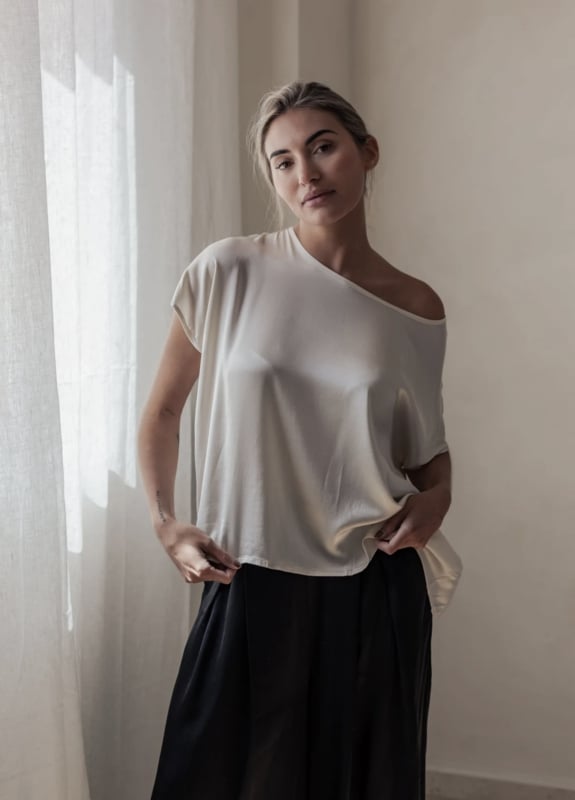 BYPIAS, BOHEMIANA  SATIN LUXERY ELLERY TOP VANILLA