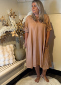 Jurk Corfu licht camel