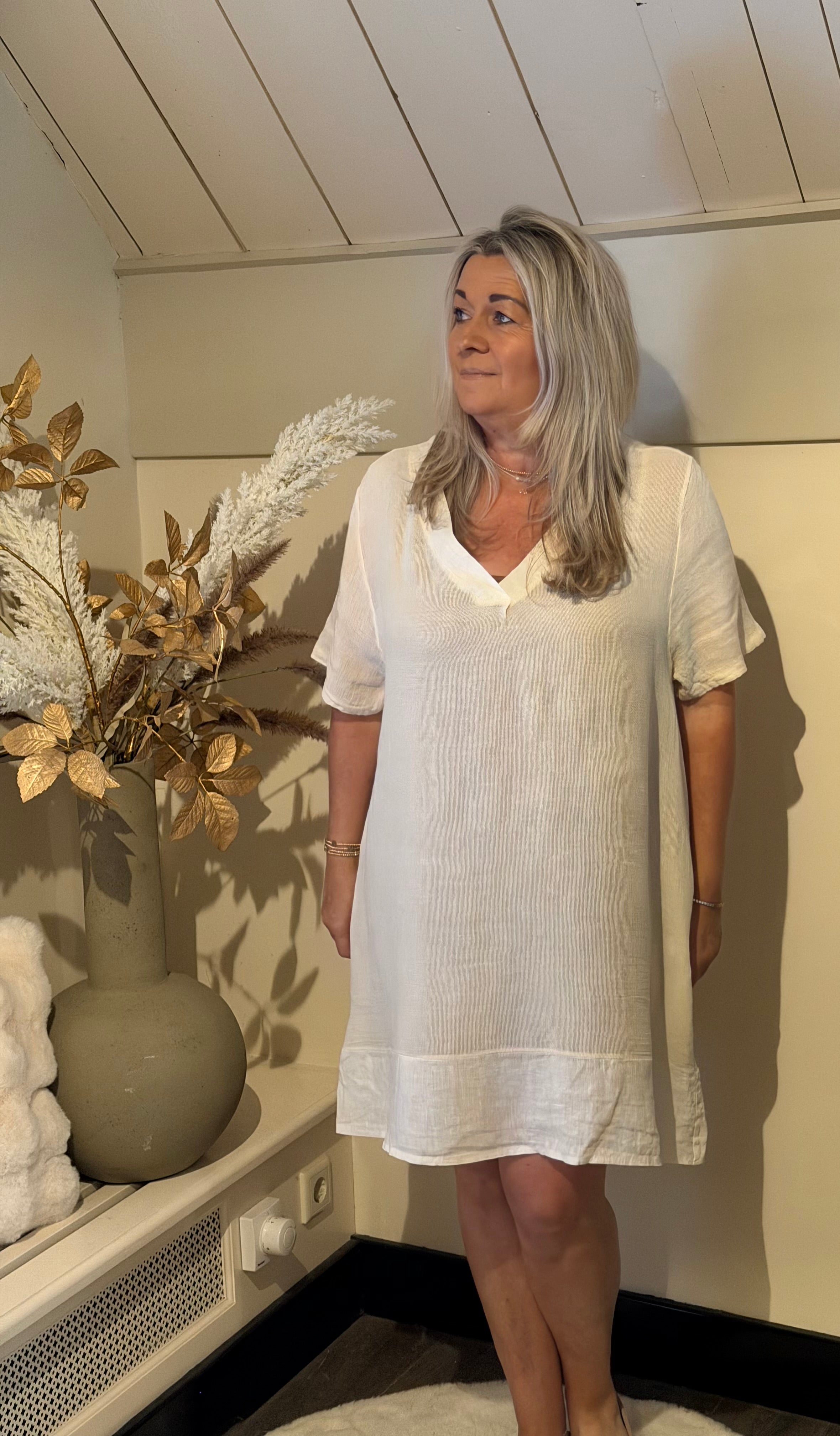 Tuniek-Jurk model Gertrudis cream
