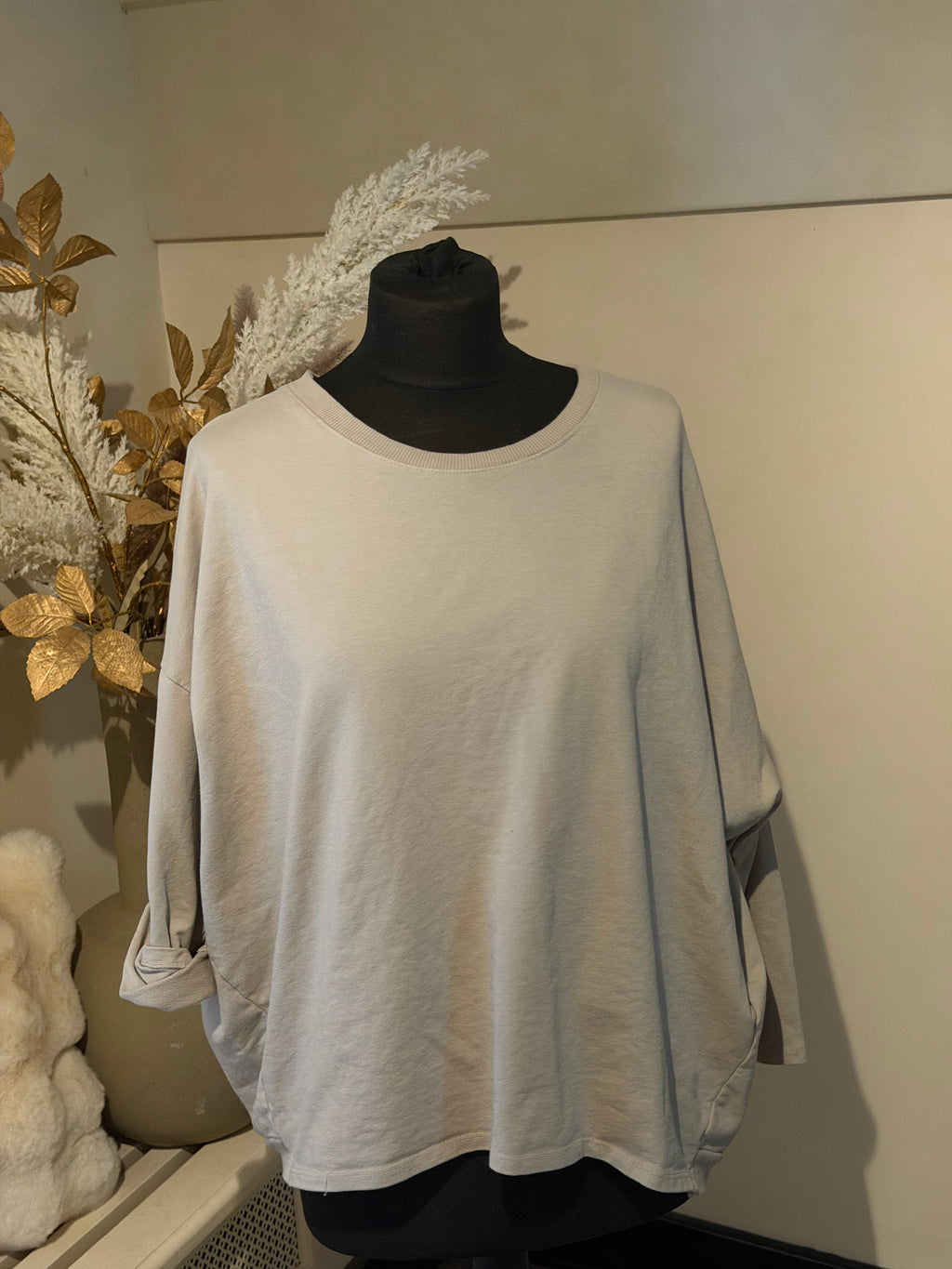Sweater model  Napels beige Classic Beauty & Fashion