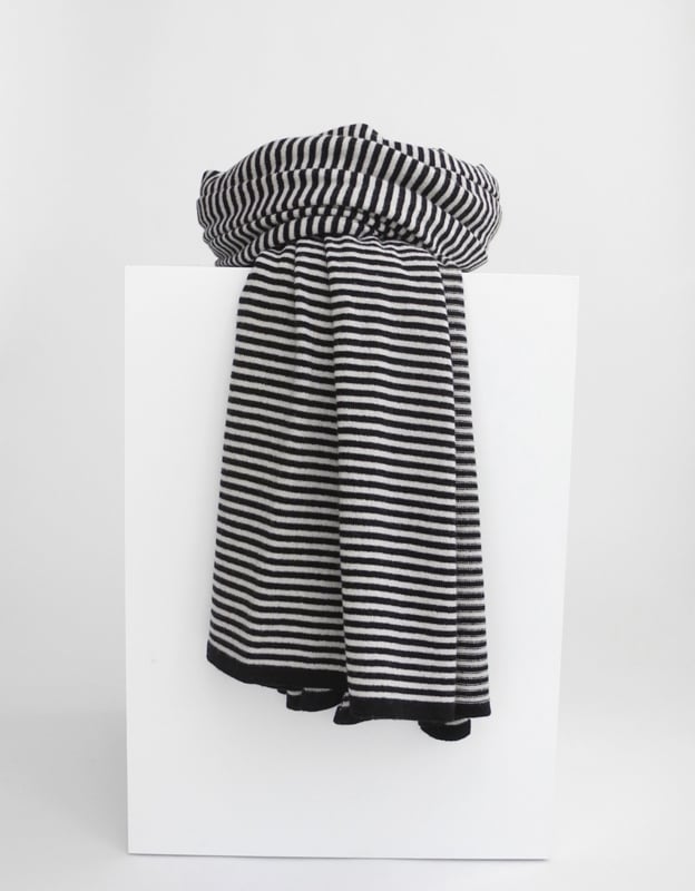 Sjaalmania Cosy Chic Sjaal Stripes Solid Black / Light Sand