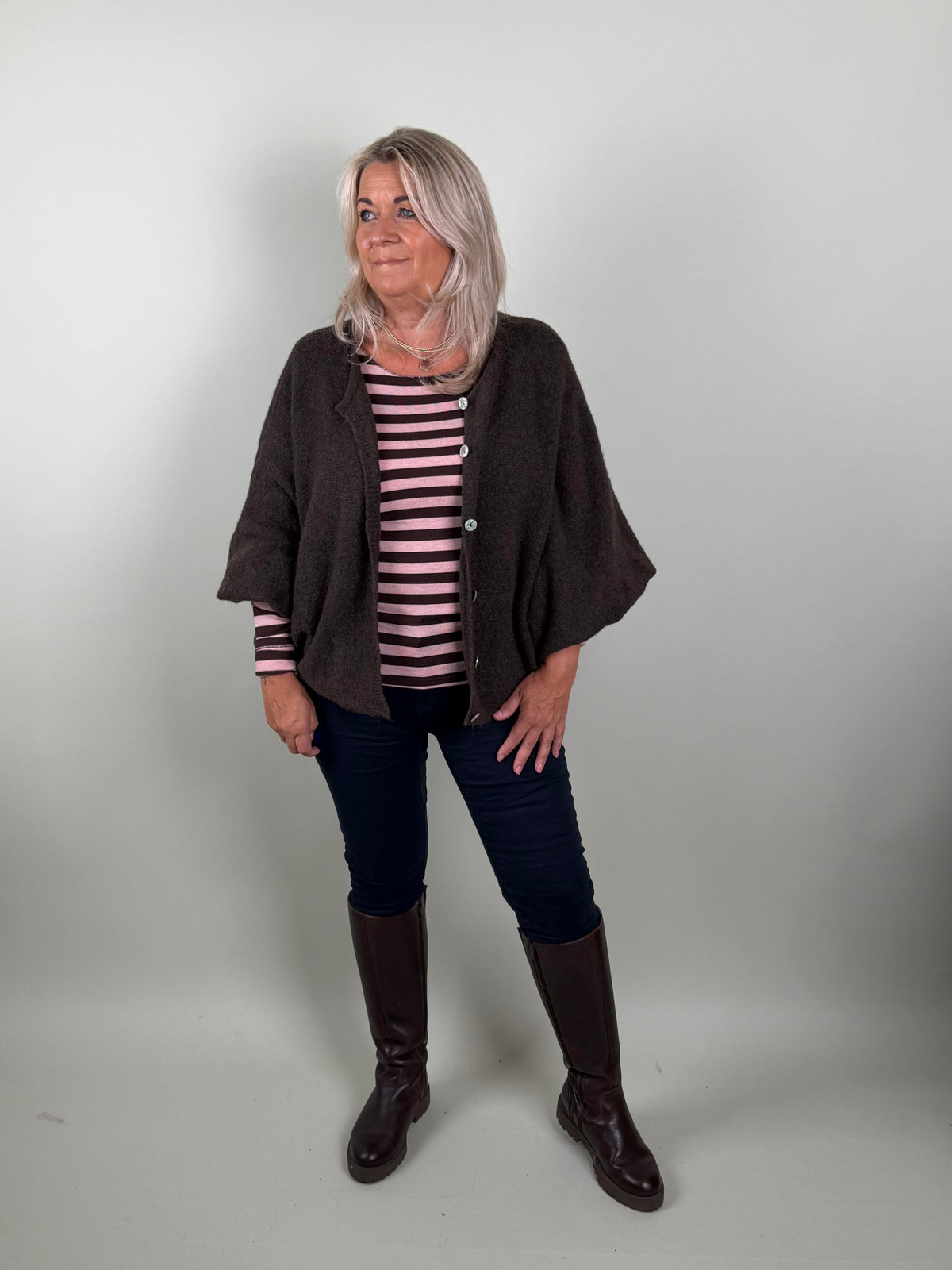 streep Top model Flo Roze Bruin