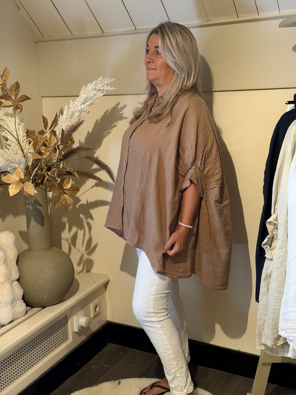 Linen blouse Debby chocolate