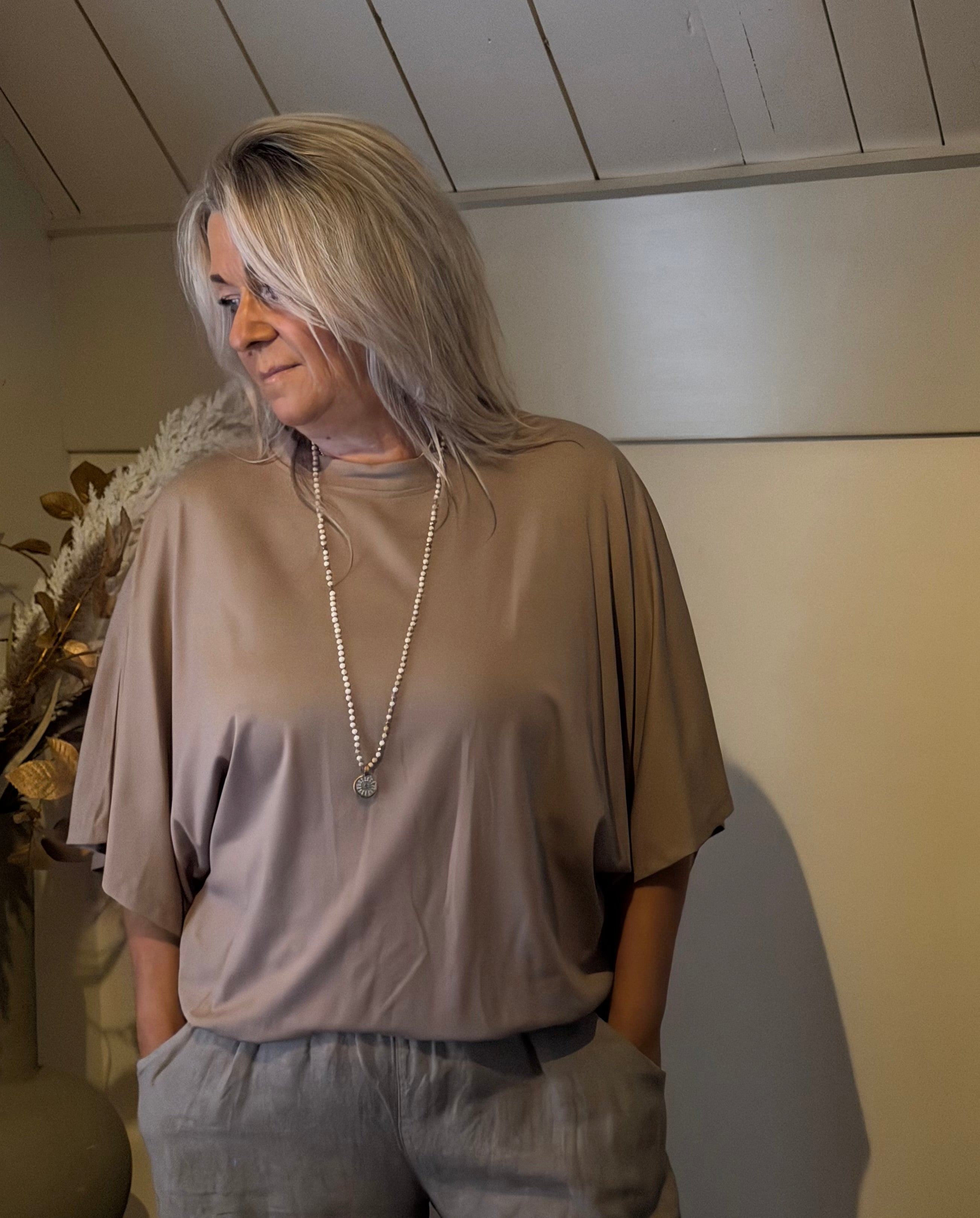 top met wijde mouw model balloon taupe