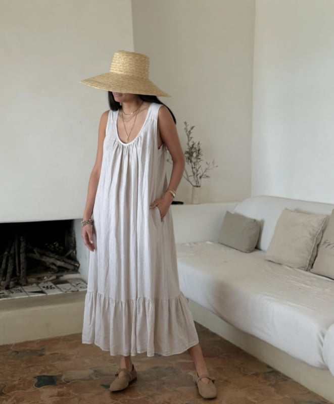BYPIAS , BOHEMIANA LINNEN JURK EVANNA SAND