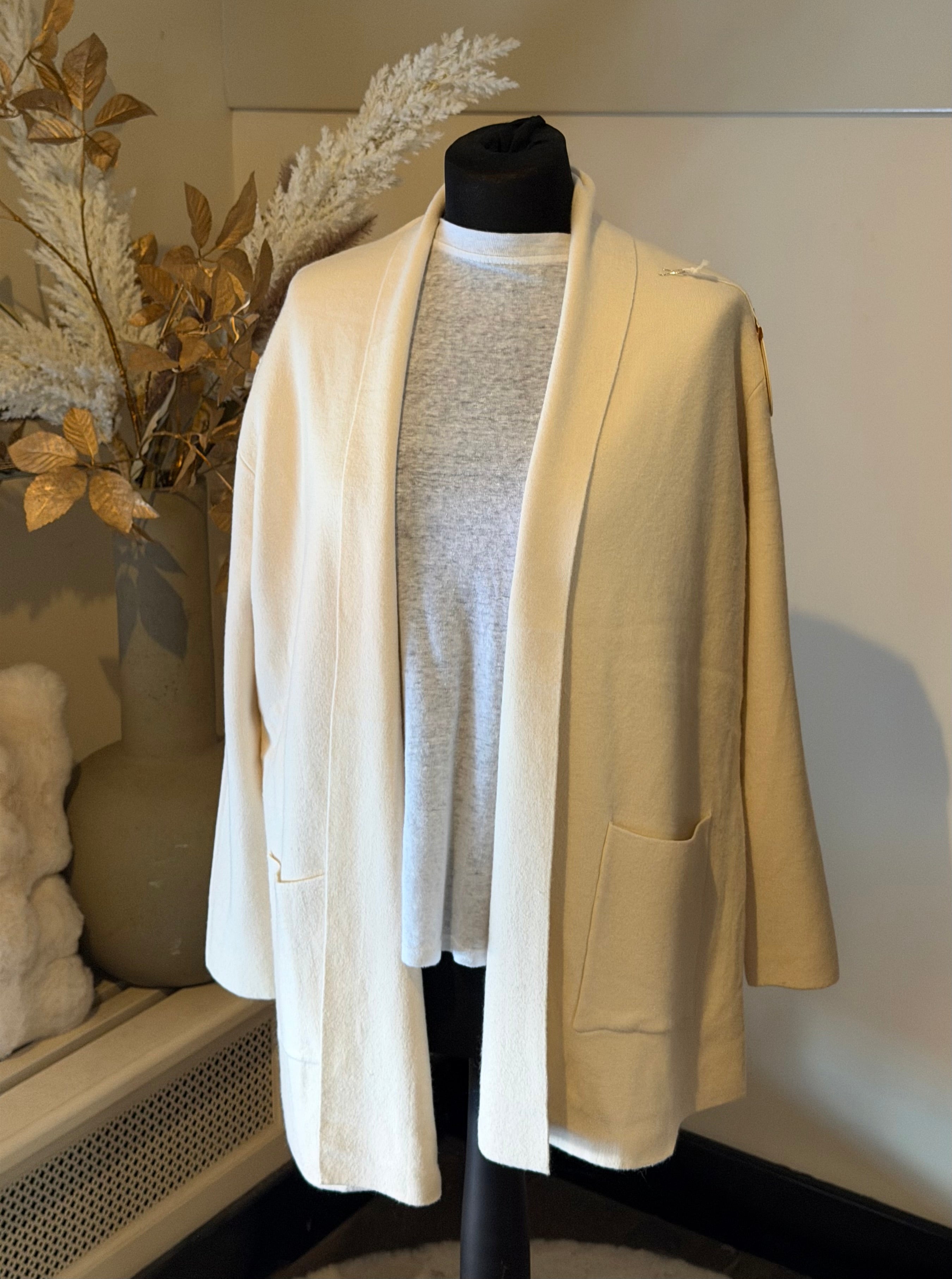 Vest Minu in off white