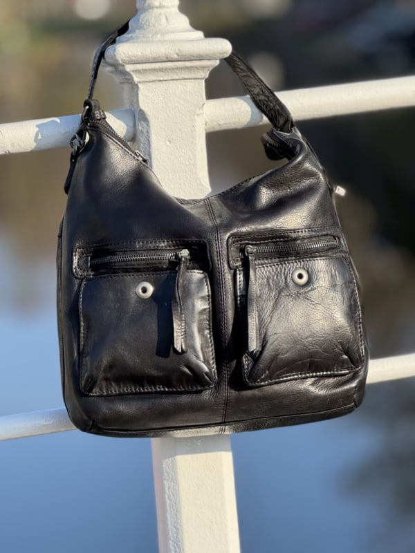 Bag2BagTas leder Model LEEDS Zwart