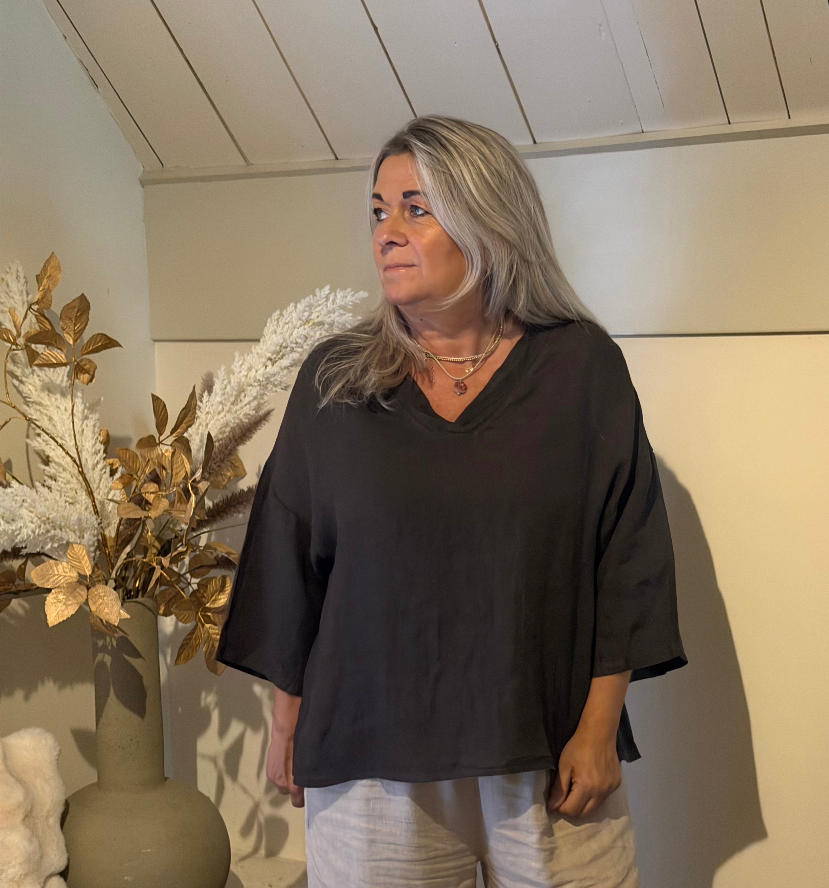linnen blouse model Santorini chocolade