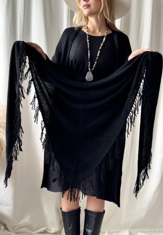 BYPIAS , BOHEMIANA  NOLAN SJAAL ZWART