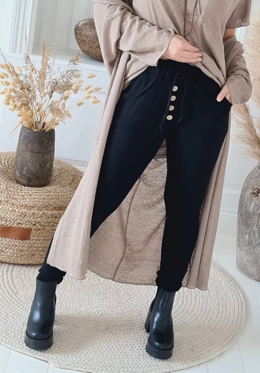 BYPIAS, BAMBOO BUTTON JOGGER ZWART