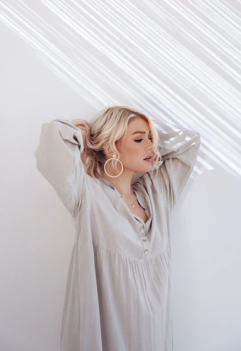 BYPIAS LYDIA MAXIKLEID HELLGRAU