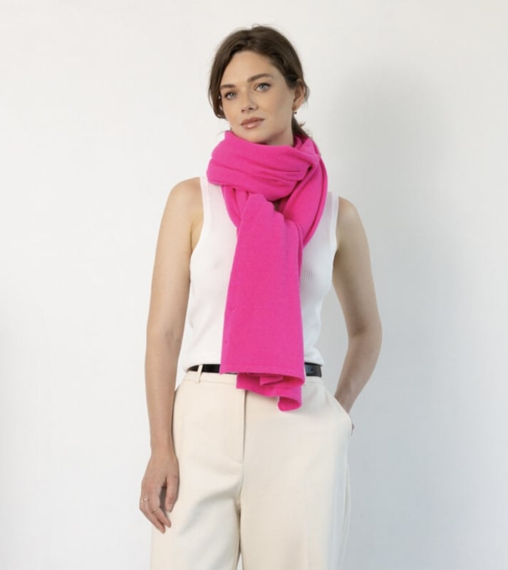 Scarfmania Cozy Chic Scarf Neon Pink