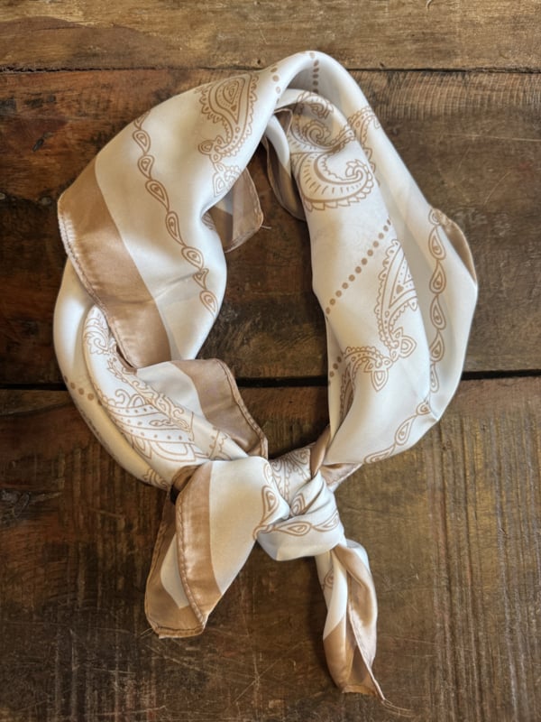 Sjaal Classy Paisley Camel/Off white
