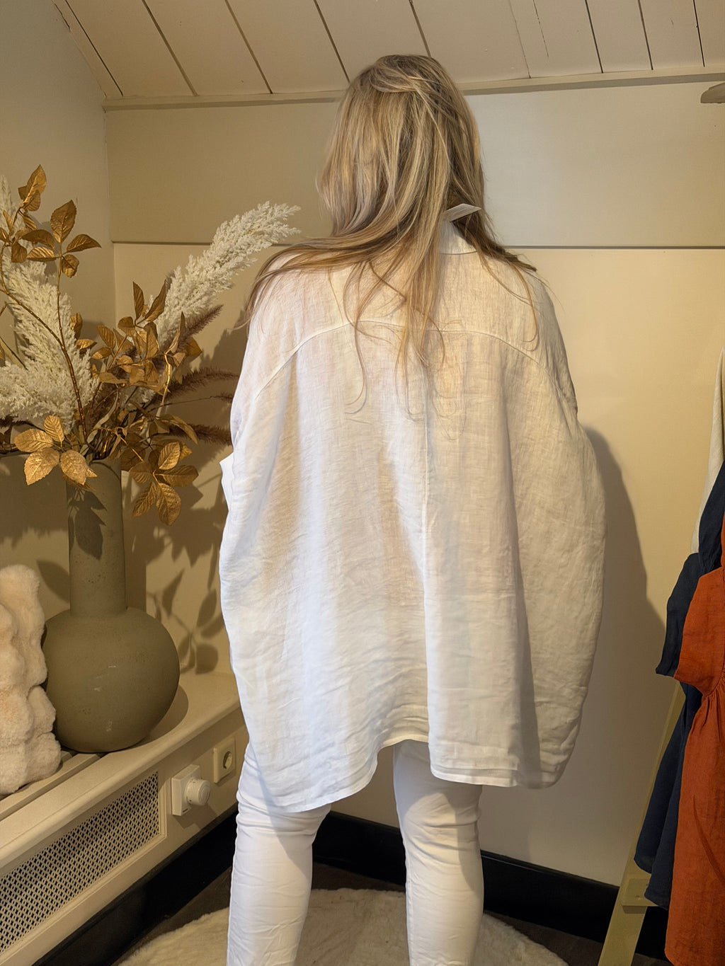 Linen blouse model Debby white