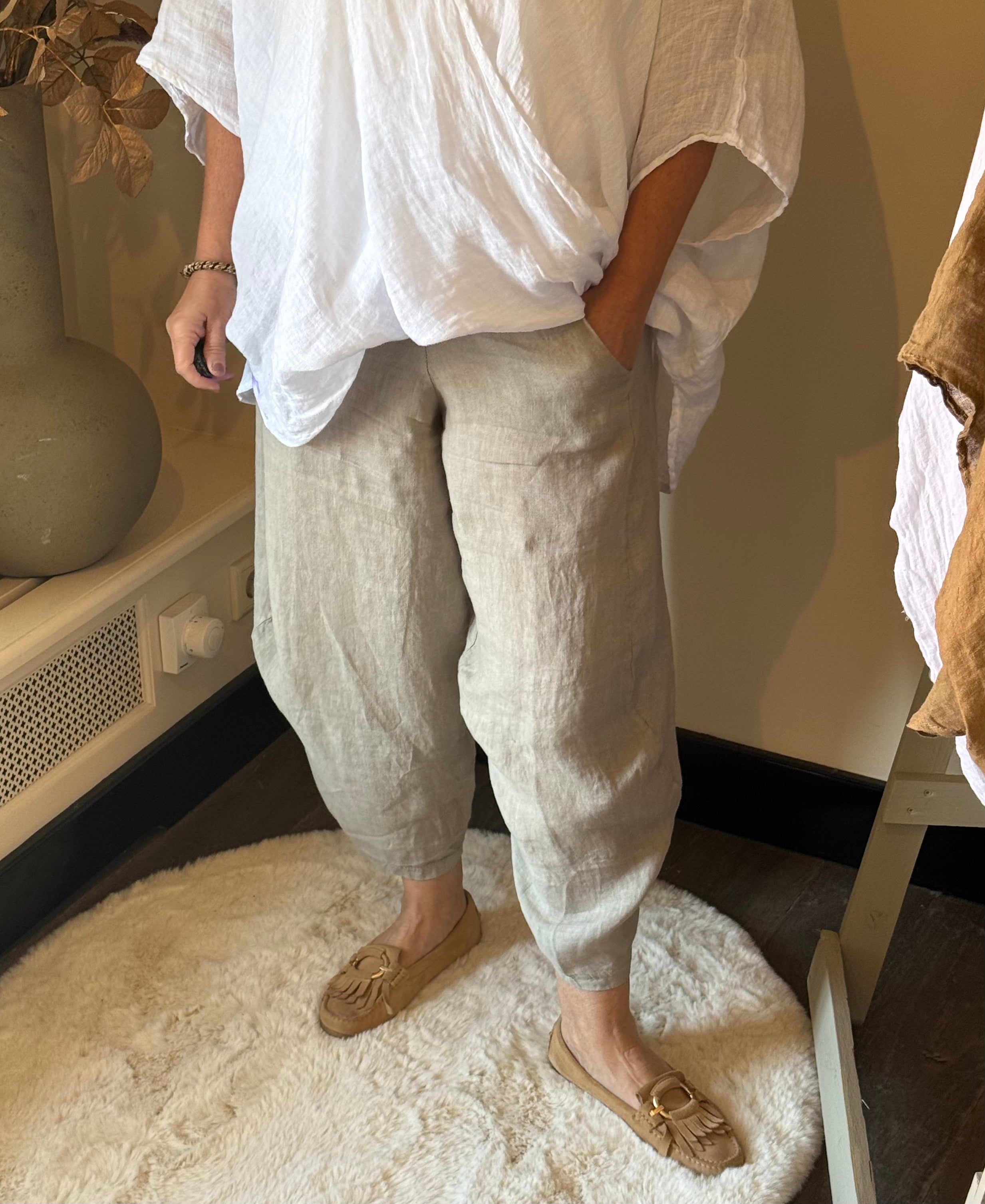 Linnen broek ballonstijl model Pip donkerbeige