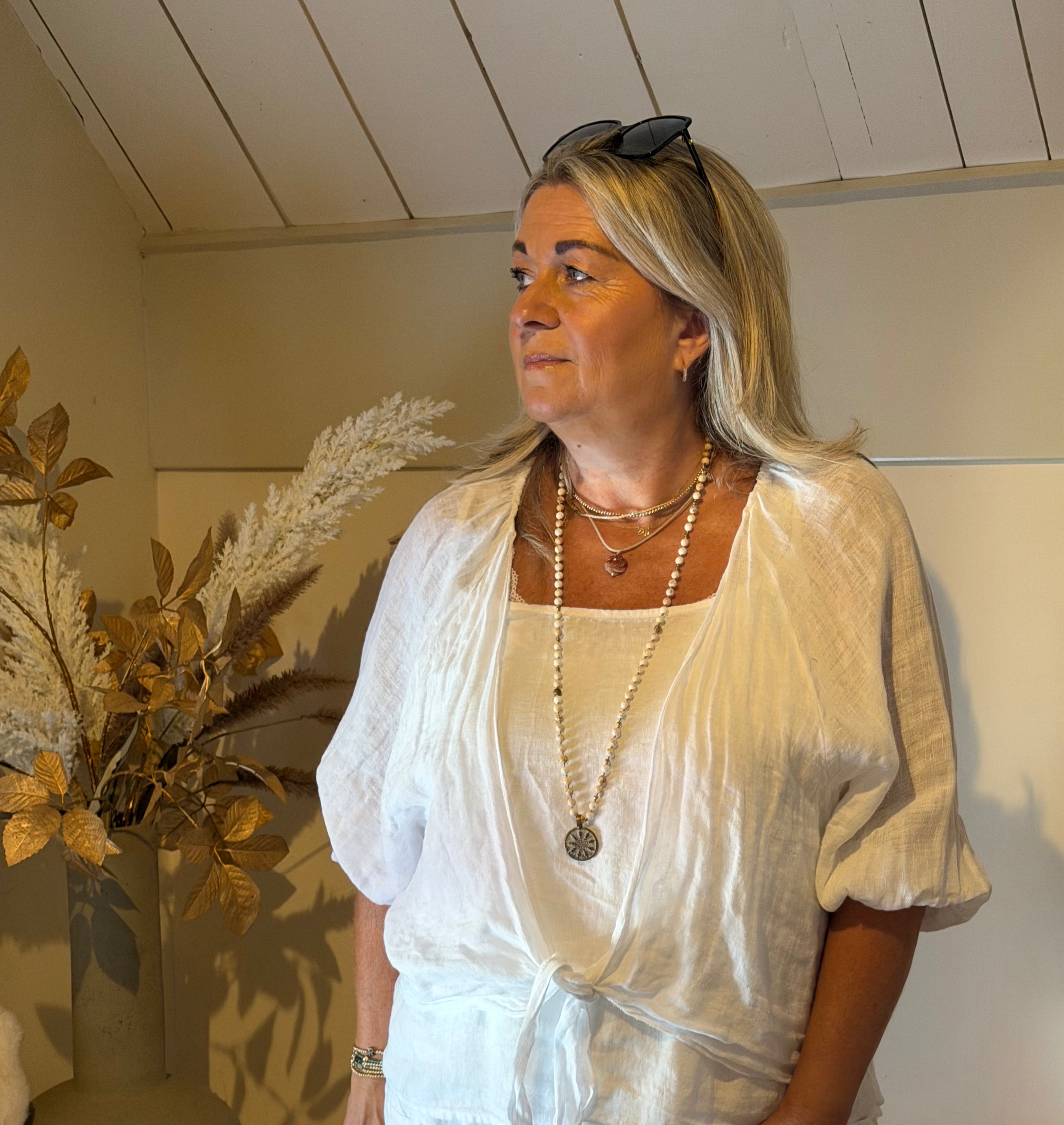 Linen button Bolero white