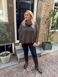 sleeveless trui model pina Chocolade