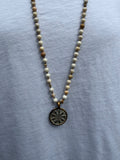 BOHO KETTING BUDDHA 410  6 MM STONE HOWLITE GOLD Classic Beauty & Fashion