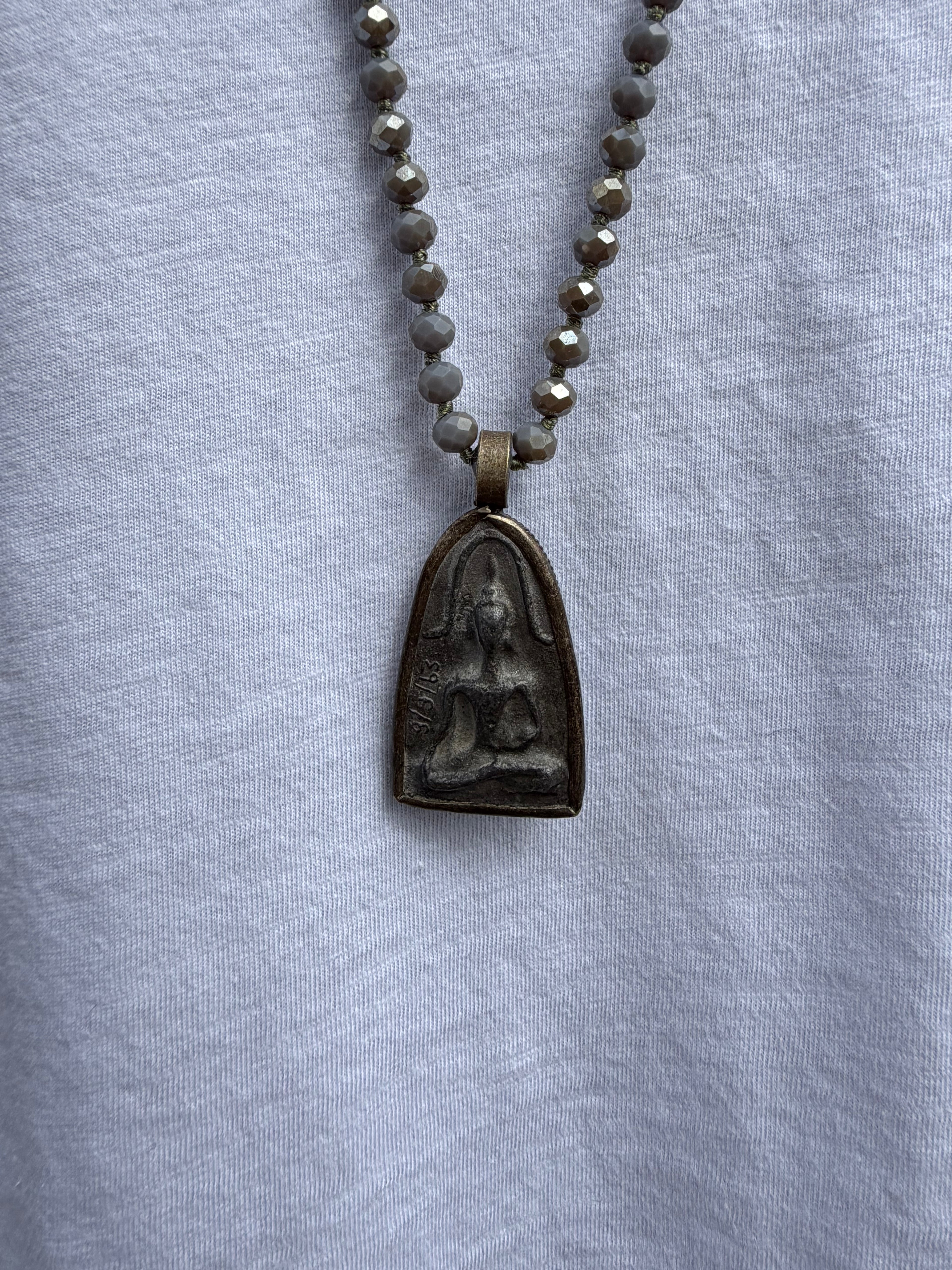 BUDDHA 40 GRIJS