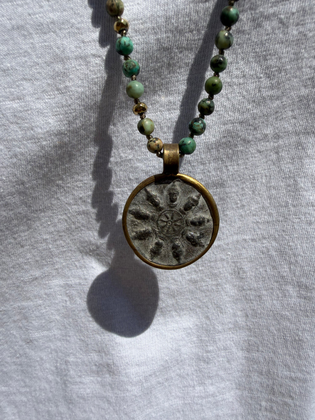 BOHO KETTING BUDDHA 4 MM BIG PENDANT AFRICAN TURQUISE