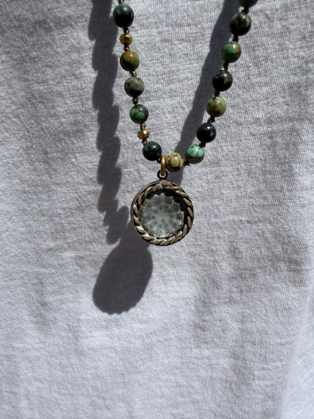 BOHO KETTING BUDDHA 6MM TWO SIDES AFRICAN TURQUISE