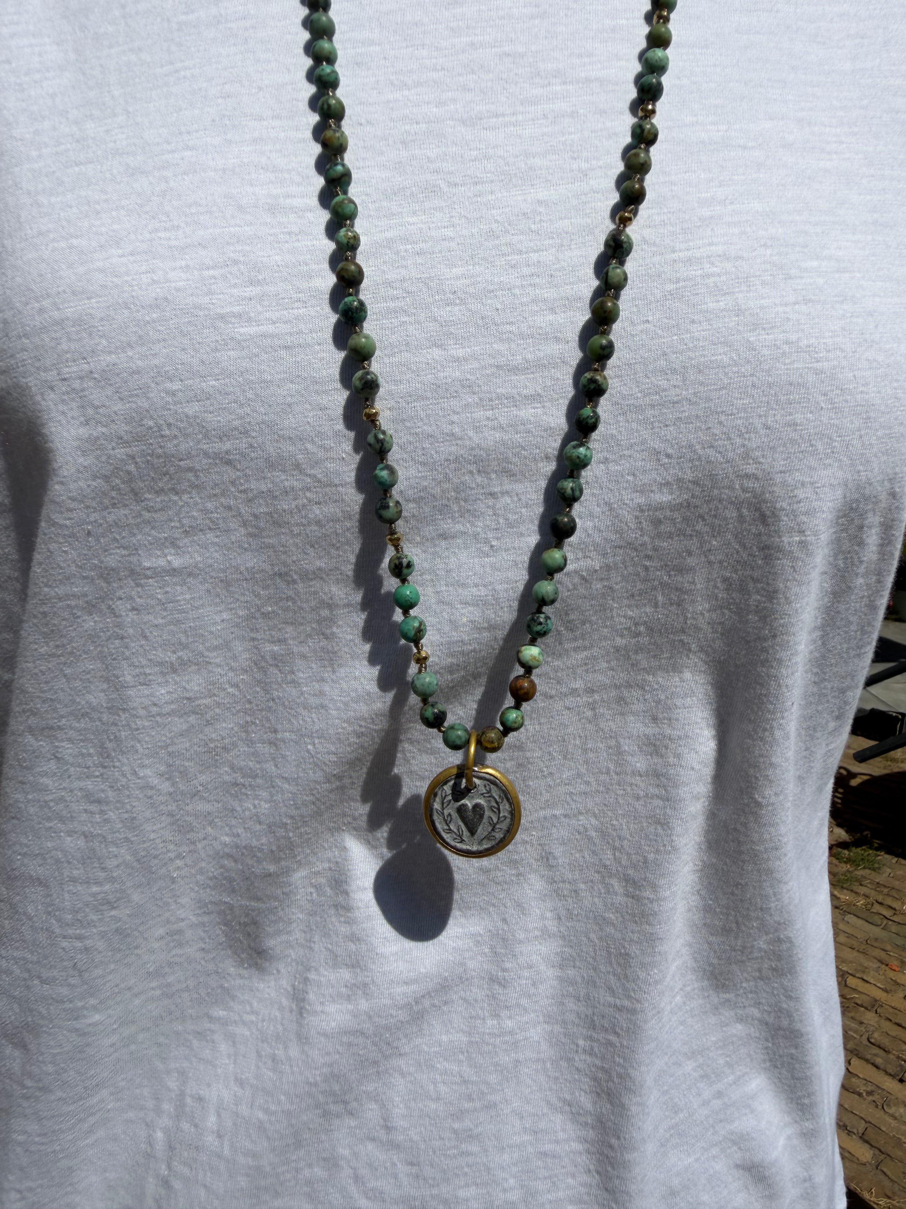 BOHO KETTING HEART 6MM STONE AFRICAN TURQUISE