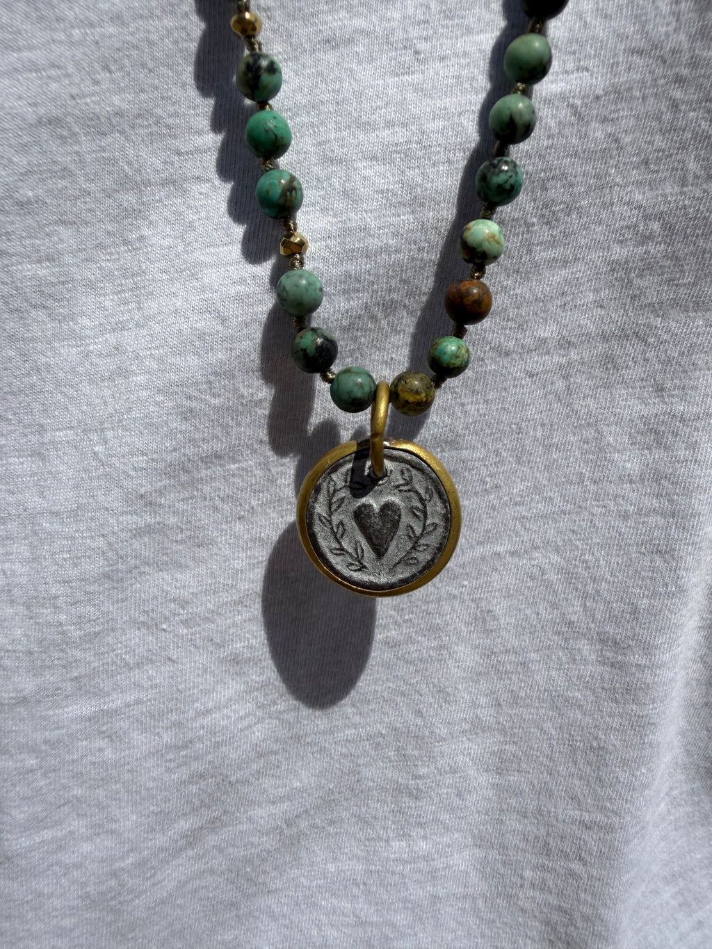 BOHO KETTING HEART 6MM STONE AFRICAN TURQUISE