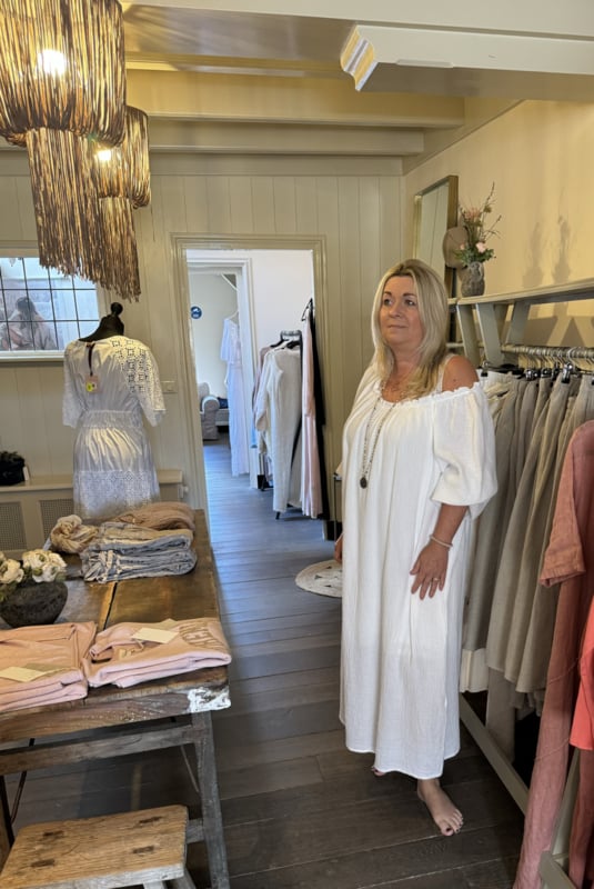 BYPIAS ENDLESS NIGHTS KATOENEN JURK WIT