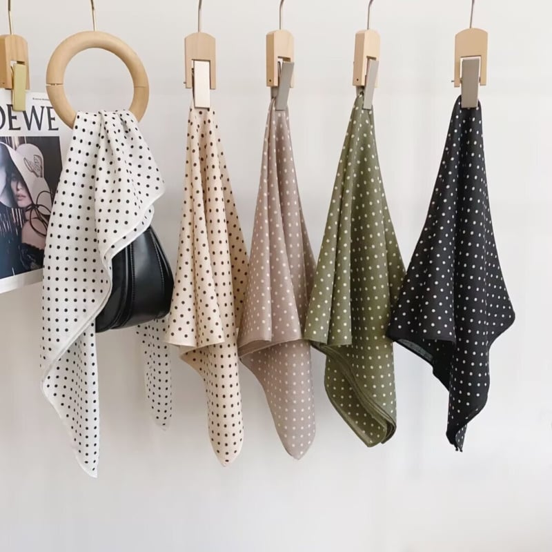 SCARF DOT IN KHAKI