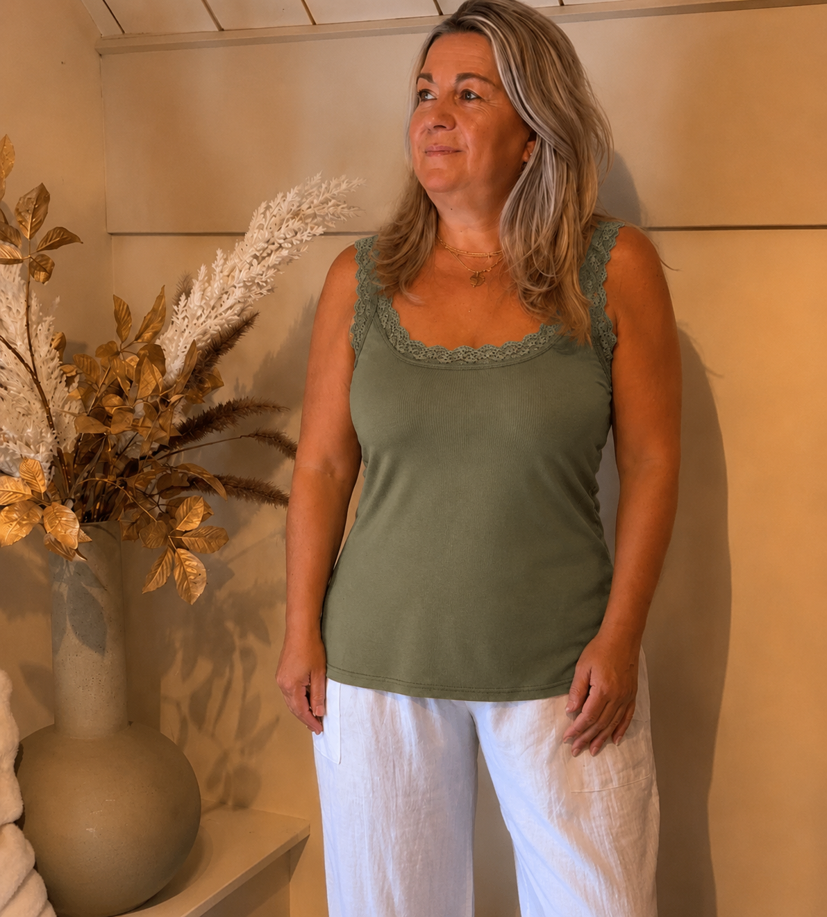 Top Lotte with lace Green
