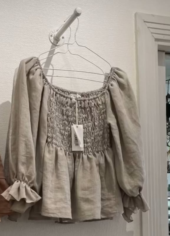 BYPIAS ANTOINETTE LINNEN TOP NATUREL