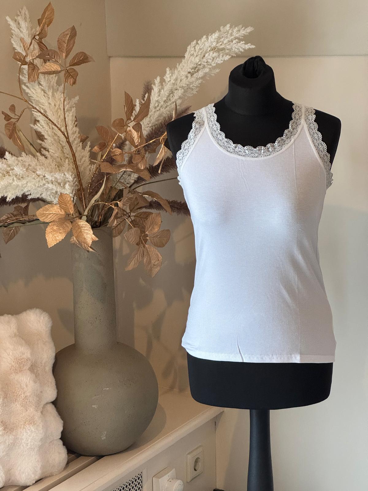 Top Lotte with lace White